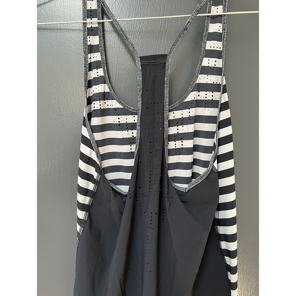 Lululemon Water Bound Singlet Apex Stripe Printed Black Dune Black Women’s Sz 6 - Picture 5 of 5